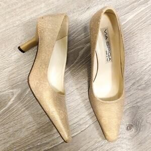 90s Vinitage Via Spiga Leather Snakeskin Pumps in Gold and Tan Size 6